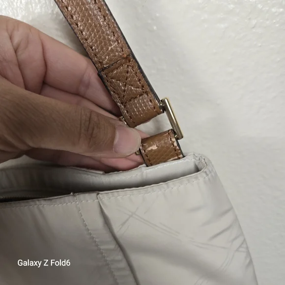 Vera Bradley Crossbody Shoulder Bag Beige Nylon Brown Strap Adjustable Medium - Picture 4 of 16